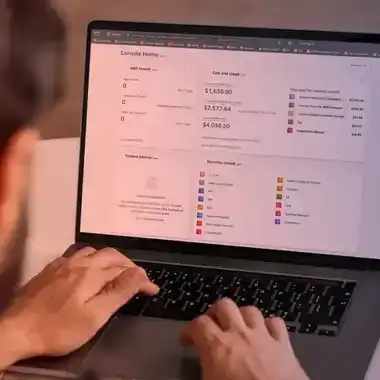 A CloudDog cuida de toda a gestão de infraestrutura e recursos utilizados pela sua empresa na Nuvem da Amazon Web Services. Fale com Nossos Arquitetos!!!