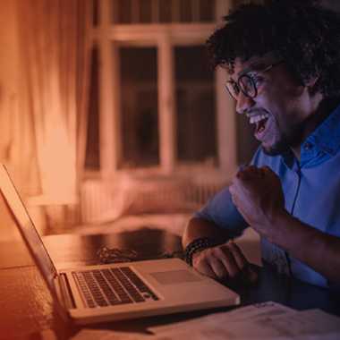Colocamos a expertise de mais de 10 anos em Nuvem à disposição de sua empresa, aumentando performance e reduzindo custos. Fale com Nossos Arquitetos!!!